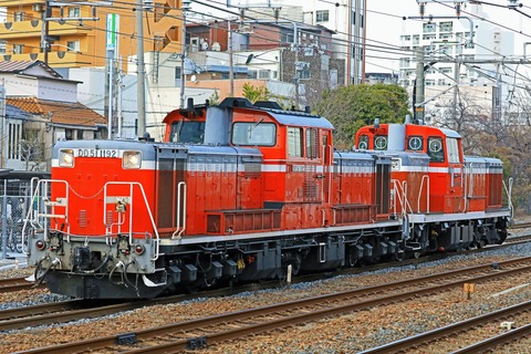 ＪＲ西日本　ＤＥ１０-１１１５号機　ＤＤ５１-１１９３号機牽引　配給輸送