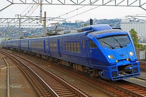 fe15d007-s.jpg