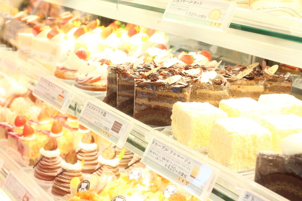 札幌新琴似にあるケーキ屋さん アンシャルロット のケーキ ノアの秘密基地 仮