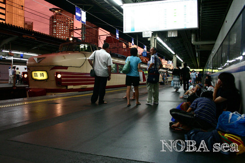 060808-03CRW_2370_RJt