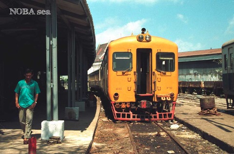 990204-D85メークロン行き バーンレムSta