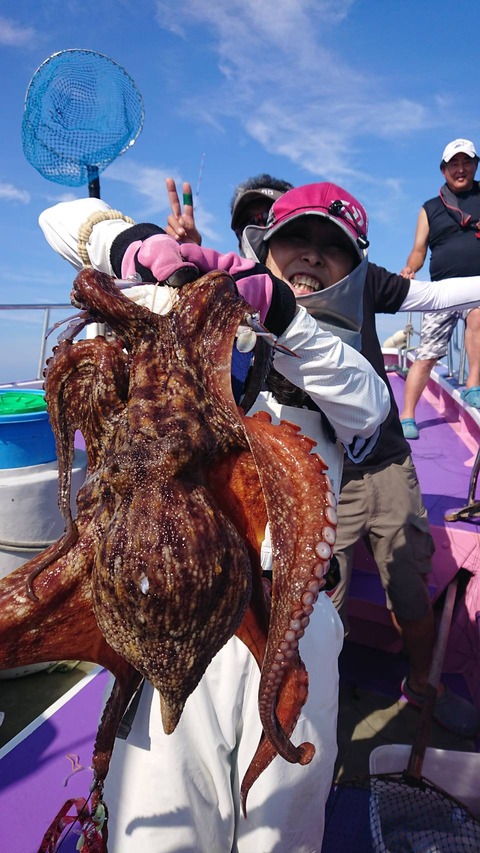 6D0B9199-0ED4-443F-9DC3-D55040492D4A