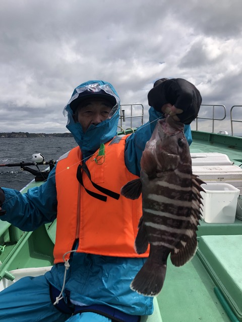 F328B59D-BAA2-4BE0-8FBB-19D3409A13B2