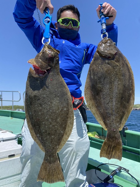 BC78B8A4-AEB7-46FA-8812-9E2A63986678