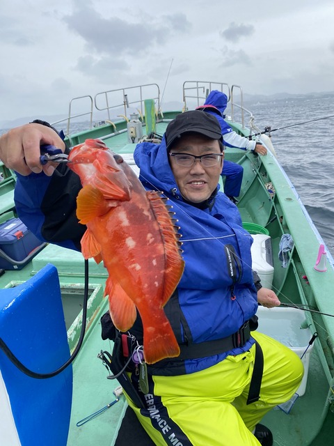 561E30C7-2DA6-4D62-8AA8-64FA65DB2E90