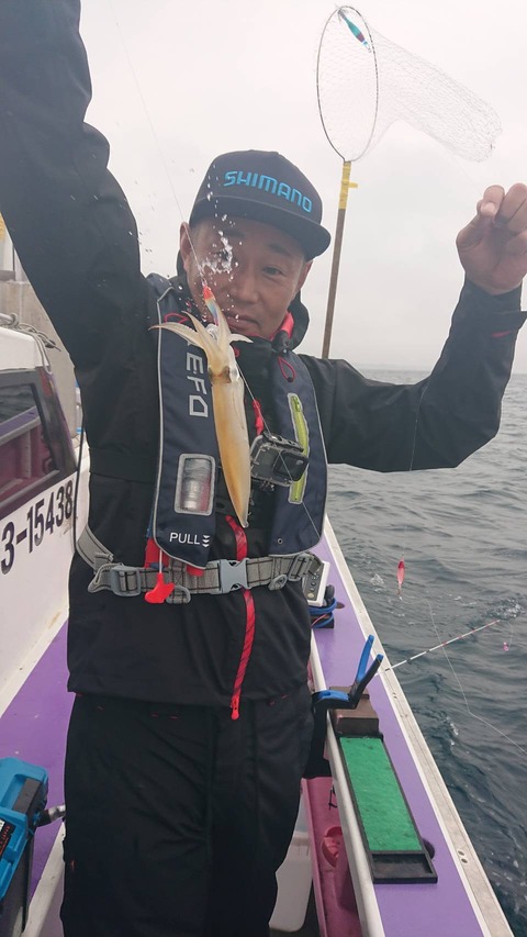 E2242E02-3B86-4D38-8C93-79E2D8850553