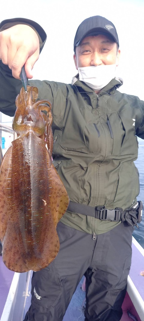 7C4B92A1-84F6-4377-A1A4-A9BC7BB7EA73