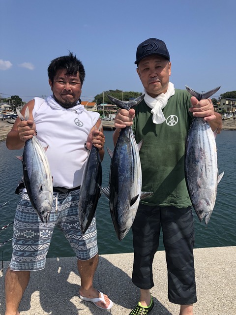 0E8C7BC7-A4AD-47EF-9F57-E23BC80ADF01