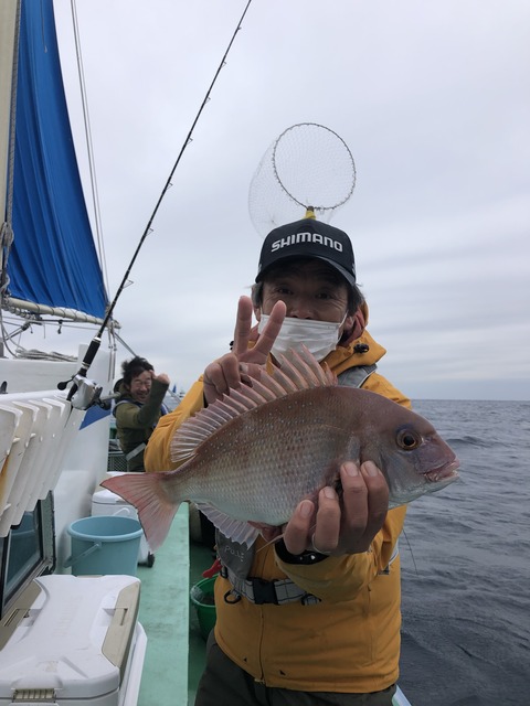 05E51F79-F2E9-4091-BCE1-553ABC578049