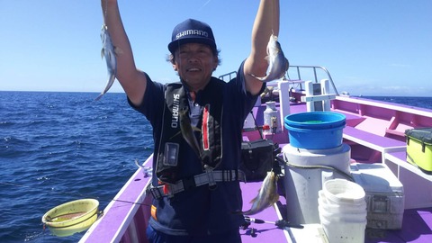 C3694FDF-83B0-49BA-9508-ACF730DF4FA8