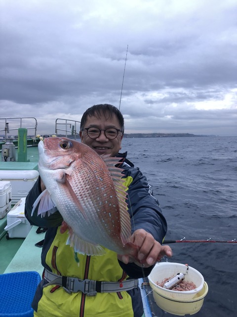 E8D71D19-B862-4F12-BAD9-B1BB5E06CDF8