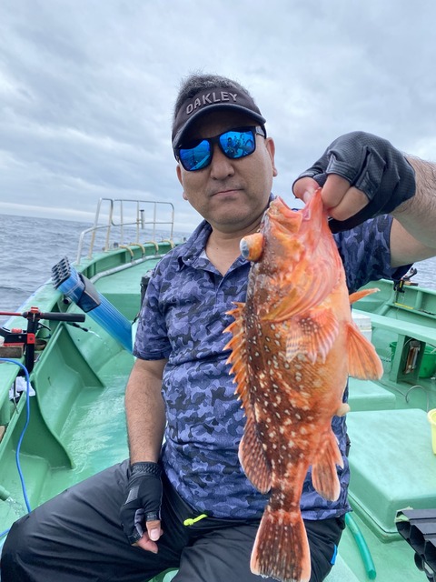 E4E2C235-5DD8-4E97-A4BA-304B58B99E3E