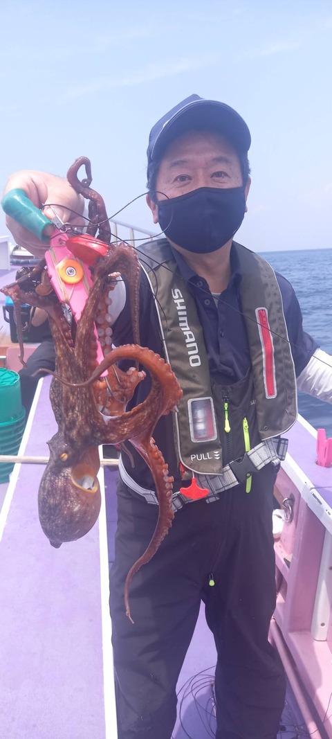 BAF44E35-362B-4E2A-A0AC-C261817F0B36