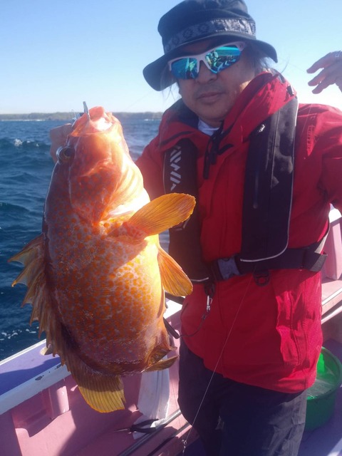 59E17119-46D3-495F-B8B2-00D0B47160FA