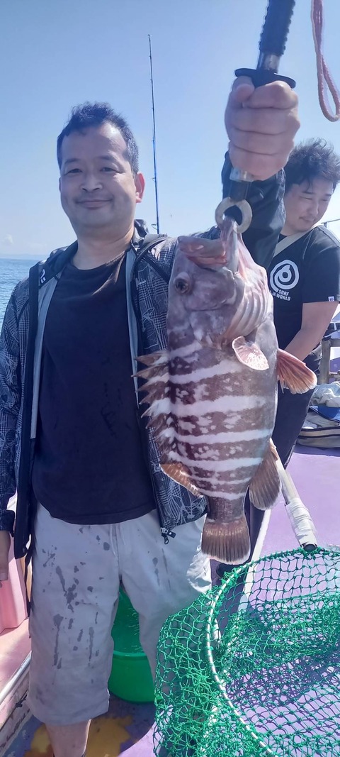 9ECBF169-B6ED-4939-A922-F7C4E54AE4CE