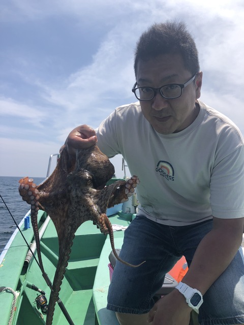 1B9EEB86-C405-4428-9F05-CD774A38FC6B