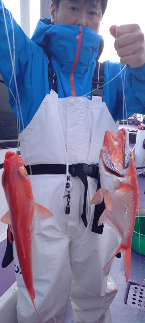 A25FF3D1-AE0B-48B0-91CF-B750E1B86E35