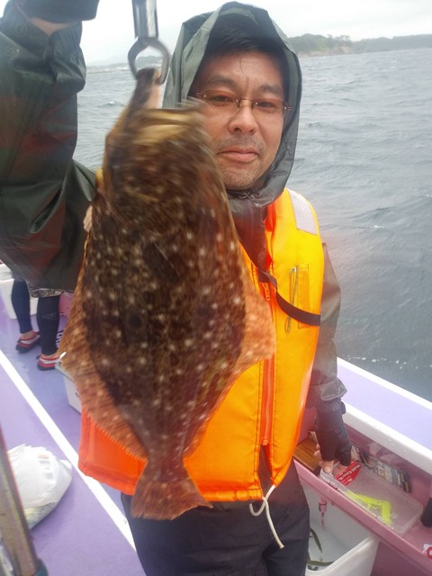 D8E9B4C5-D014-4ACA-AB07-03DF67433E85