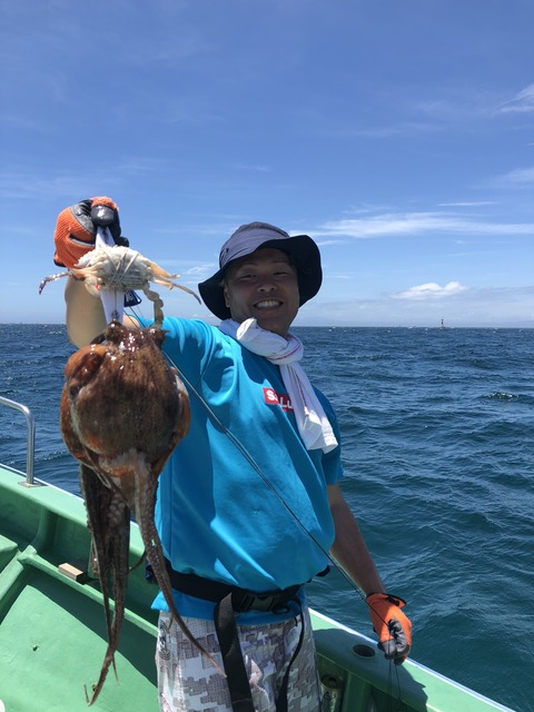 8A601A2F-745E-4D45-8BCA-46C834B44520