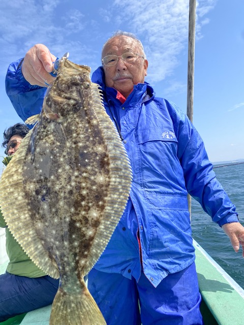 96343C5D-67A1-4DFA-B8B4-F31F04BD69E3