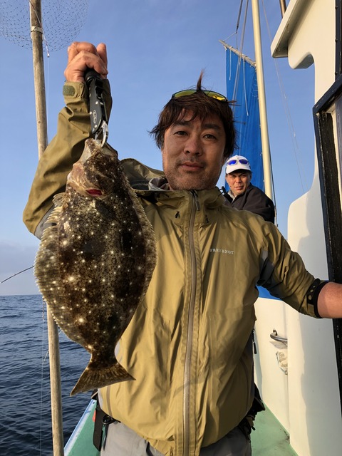 48BB98FF-1227-4FE6-B8A2-2FBF1B0AF416