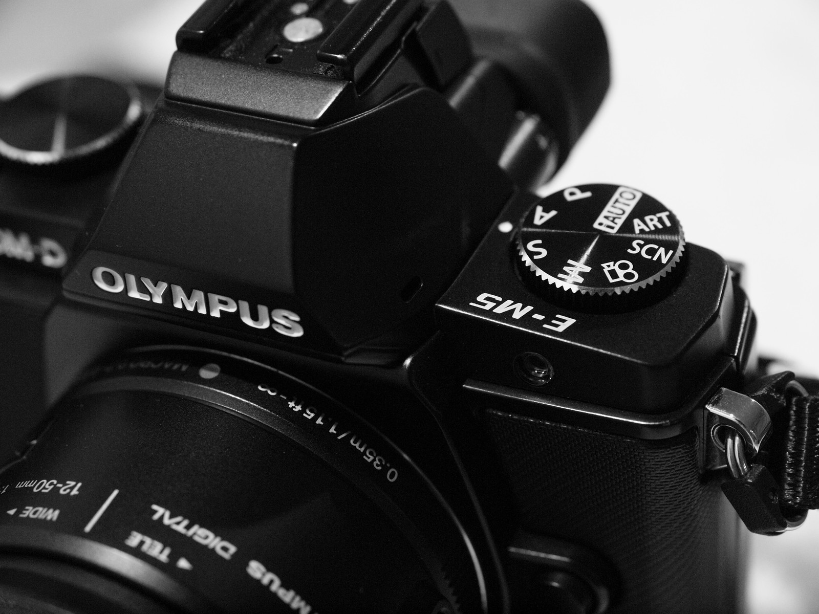 OLYMPUS E-M5アップデート OLYMPUS OM-D E-M5 のファームウェアを更新する | iPentec