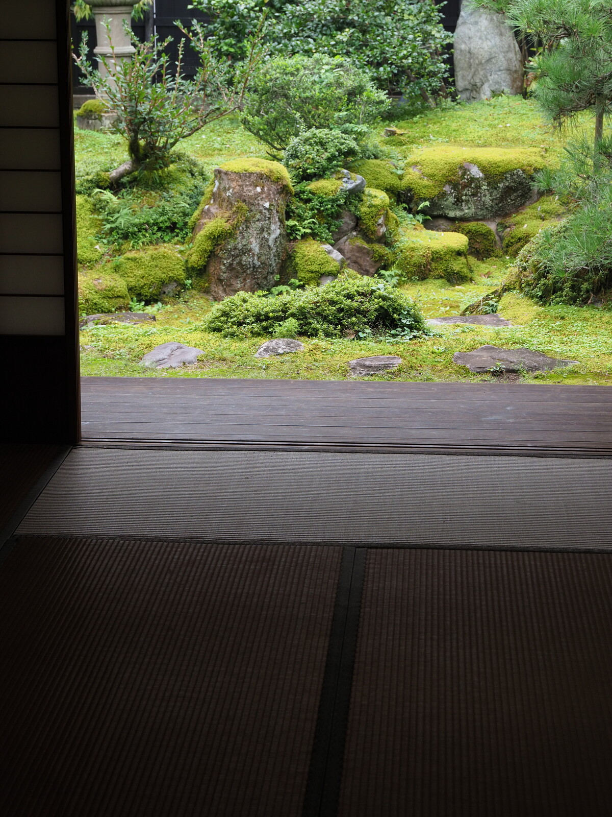 縁側と庭 In Daily Life 日常生活の中で