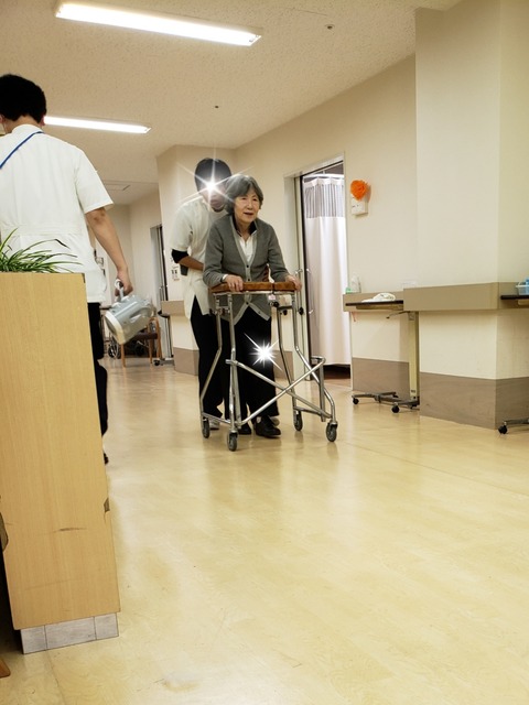 18-12-16-15-10-51-006_deco