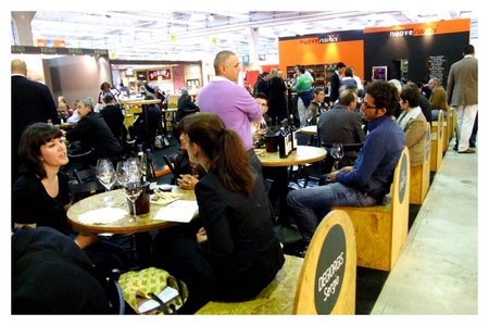 26879_383955106783_592876783_4513184_1238725_n