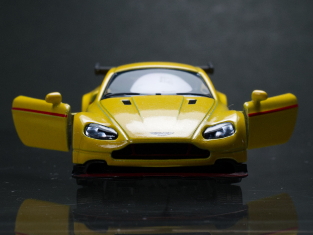 レビュー マジョレット アストンマーティン ヴァンテージ GT8