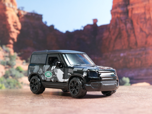 ツ*ニ様 ランドローバー純正品ディフェンダーミニチュア 希少品ゴンドアナ ツ*ニ様 ランドローバー純正品ディフェンダーミニチュア 希少品