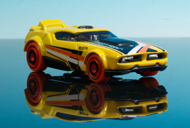 ホットウィール プルバック タコマ ブランコ 911 オフデューティ