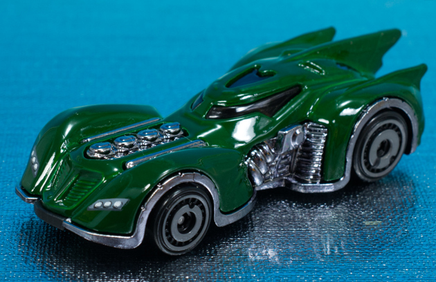 Hot Wheels バットモービル (アーカムナイト) ホットウィール Amazon.com: Hot Wheels id Arkham Knight Batmobile {Batman