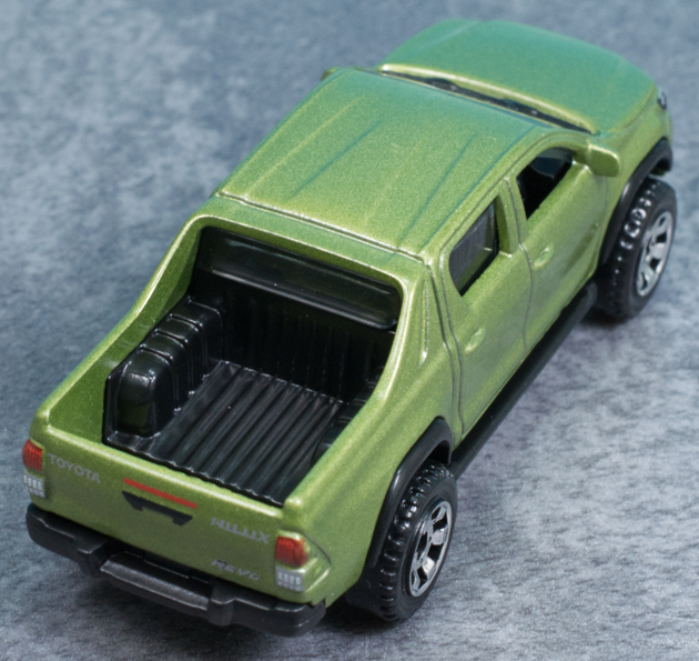 レビュー マッチボックス 2018 トヨタ ハイラックス : ミニカー沼