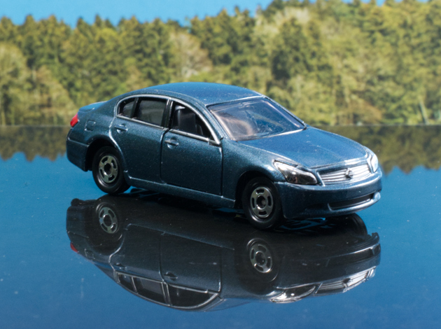 レビュー トミカ No.113 日産 スカイライン（12代目 V36）（工場見学