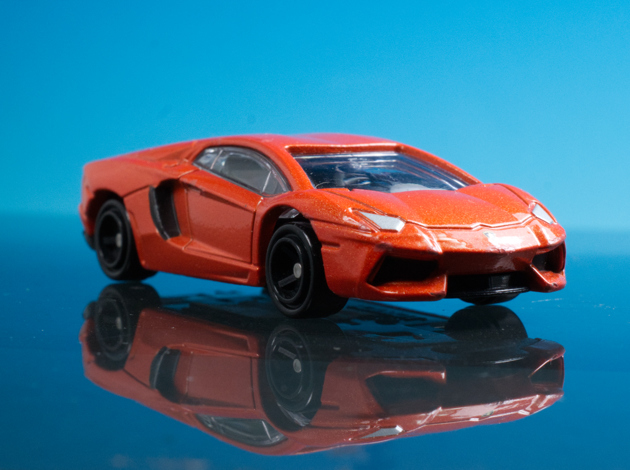 レビュー トミカ No.87 ランボルギーニ アヴェンタドール LP 700 レビュー トミカ No.87 ランボルギーニ アヴェンタドール LP 700