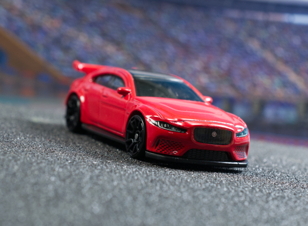 Amazon.co.jp: ホットウィール ワイドスピード ジャガー XE SV