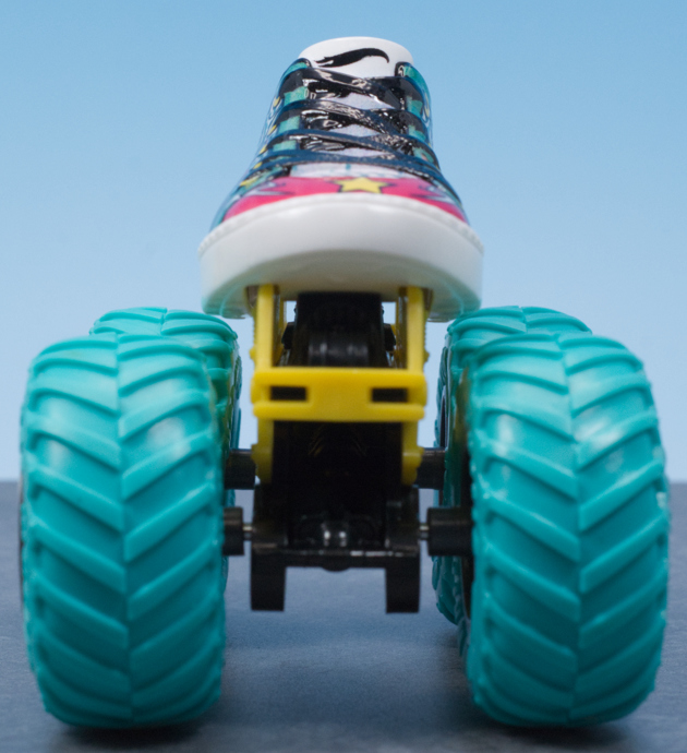 レビュー ホットウィール モンスタートラック スニーカーヘッド