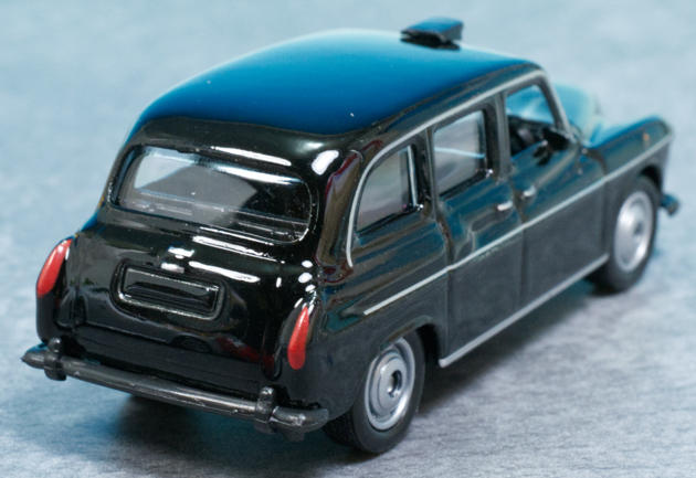 □スパークモデル 1/43 2002 ロンドンタクシー - 乗用車