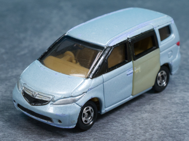 レビュー トミカ No.28 ホンダ エリシオン : ミニカー沼