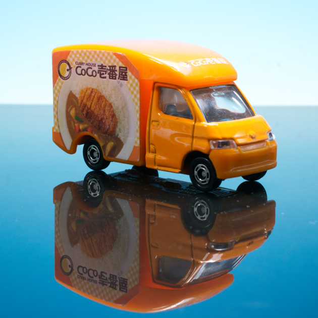 海外から輸入 レビュー トミカ ミニカー沼 : CoCo壱番屋キッチンカー No.91 オフィシャルグッズ