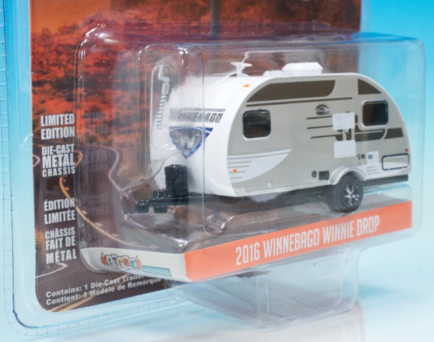 レビュー グリーンライト 1/64 2016 Winnebago Winne Drop