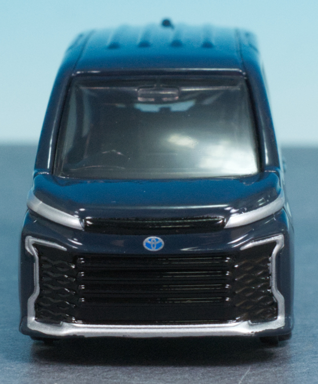 レビュー トミカ No.64 トヨタ ヴォクシー（4代目） : ミニカー沼