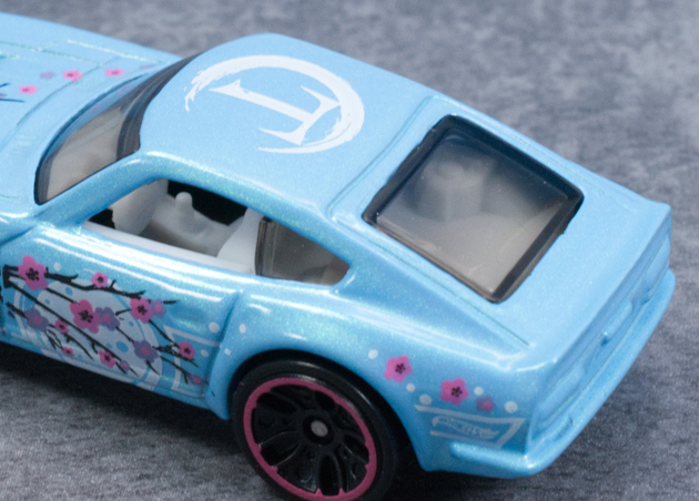 ホットウィール モダンクラッシックス　ダットサン　240Z ホット ウイール モダンクラッシックス ダットサン 240Z ホット