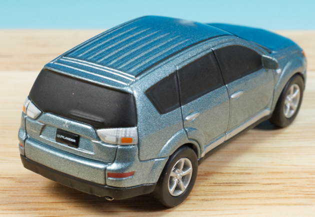 レビュー ノベルティ 1/64 三菱アウトランダー プルバックカー