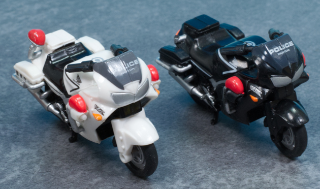 レビュー アサヒWONDA「THE POLICE」ホンダVFR800-P 白バイ/黒バイ