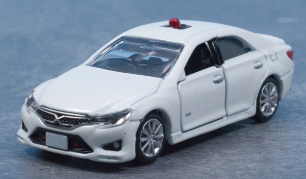 レビュー トミカプレミアム 24 トヨタ マークX 覆面パトロールカー