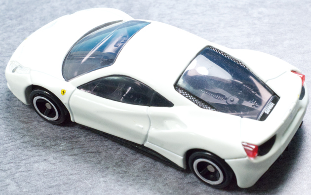 レビュー トミカ フェラーリ 488 GTB（フェラーリセット