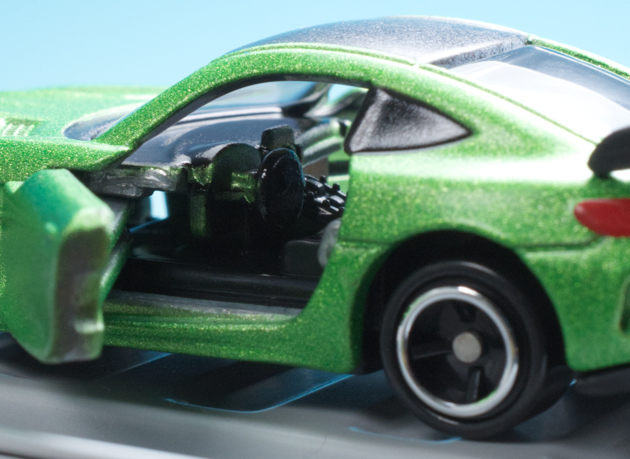 レビュー トミカ No.7 メルセデス AMG GT R : ミニカー沼