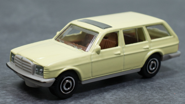 レビュー マッチボックス '80 メルセデス・ベンツ S123 レビュー マッチボックス '80 メルセデス・ベンツ S123